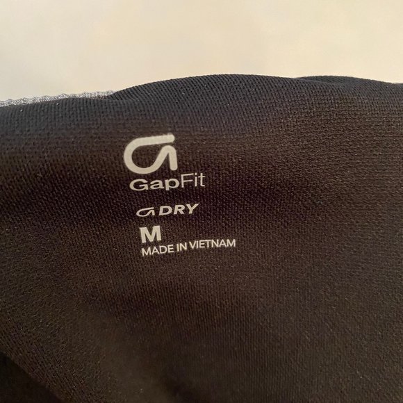 GAP Fit M Shorts - Picture 4 of 6
